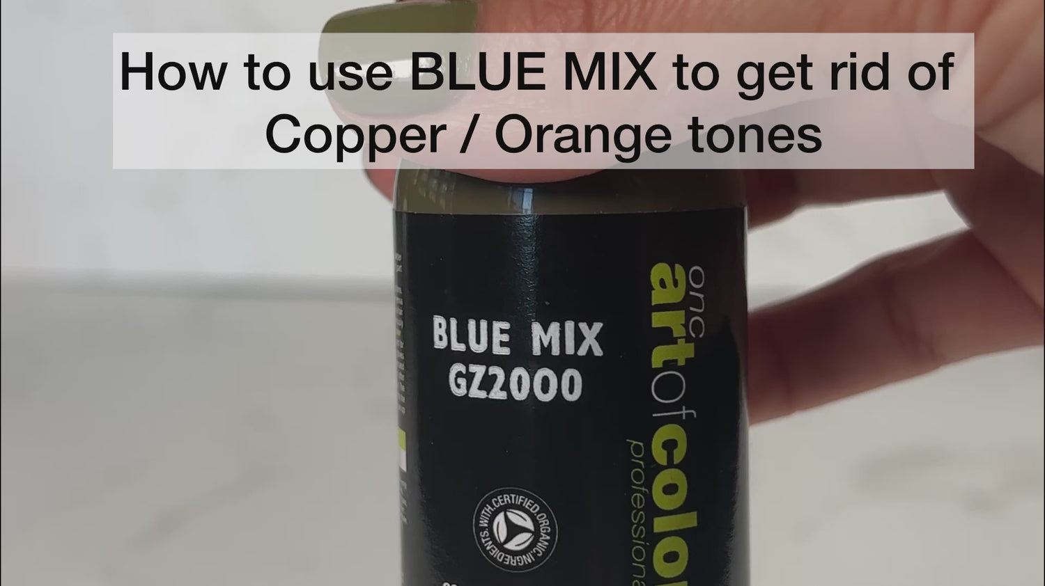 ONC Blue Mix: Deshazte de los tonos cobrizos no deseados en el cabello 60 mL / 2.02 fl. onz. 