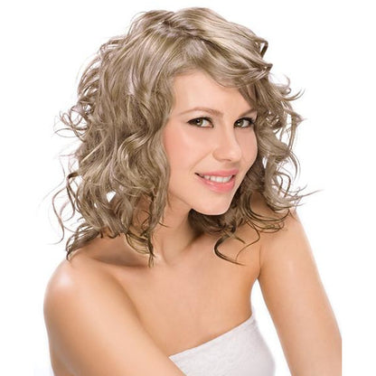 ONC NATURALCOLORS 10C Light Ash Blonde Hair Dye With Organic Ingredients Modelled By A Girl
