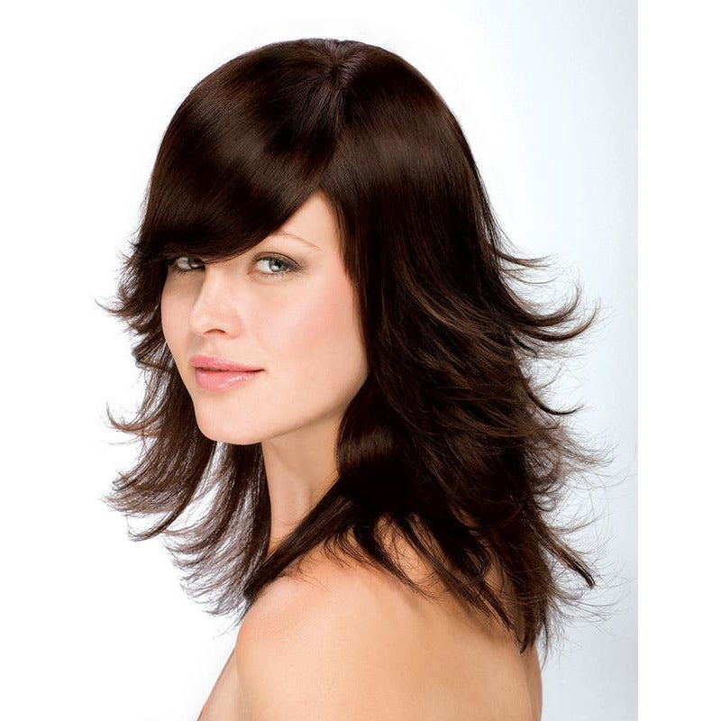 ONC NATURALCOLORS 4G Dark Golden Brown Hair Dye With Organic Ingredients Modelled By A Girl